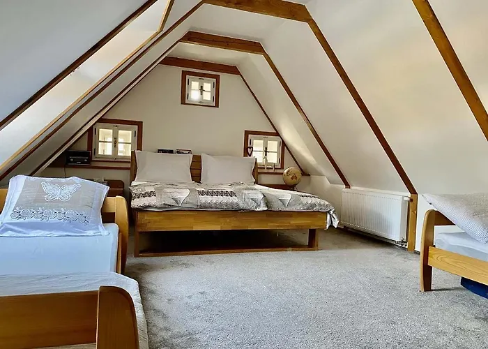 Chaloupka S Rodinnou Tradici Villa *